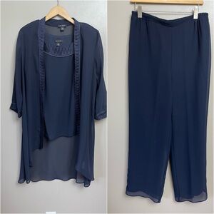 Le Bos women’s size”10  3 pc Pant suit